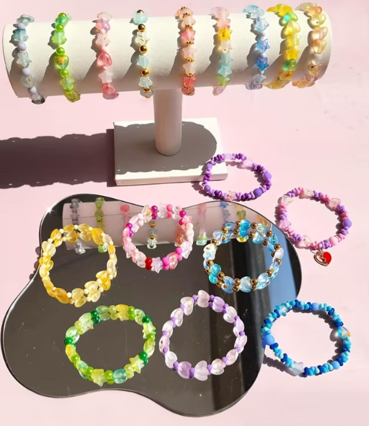 ✨600-piece star-shaped and heart-shaped bead set