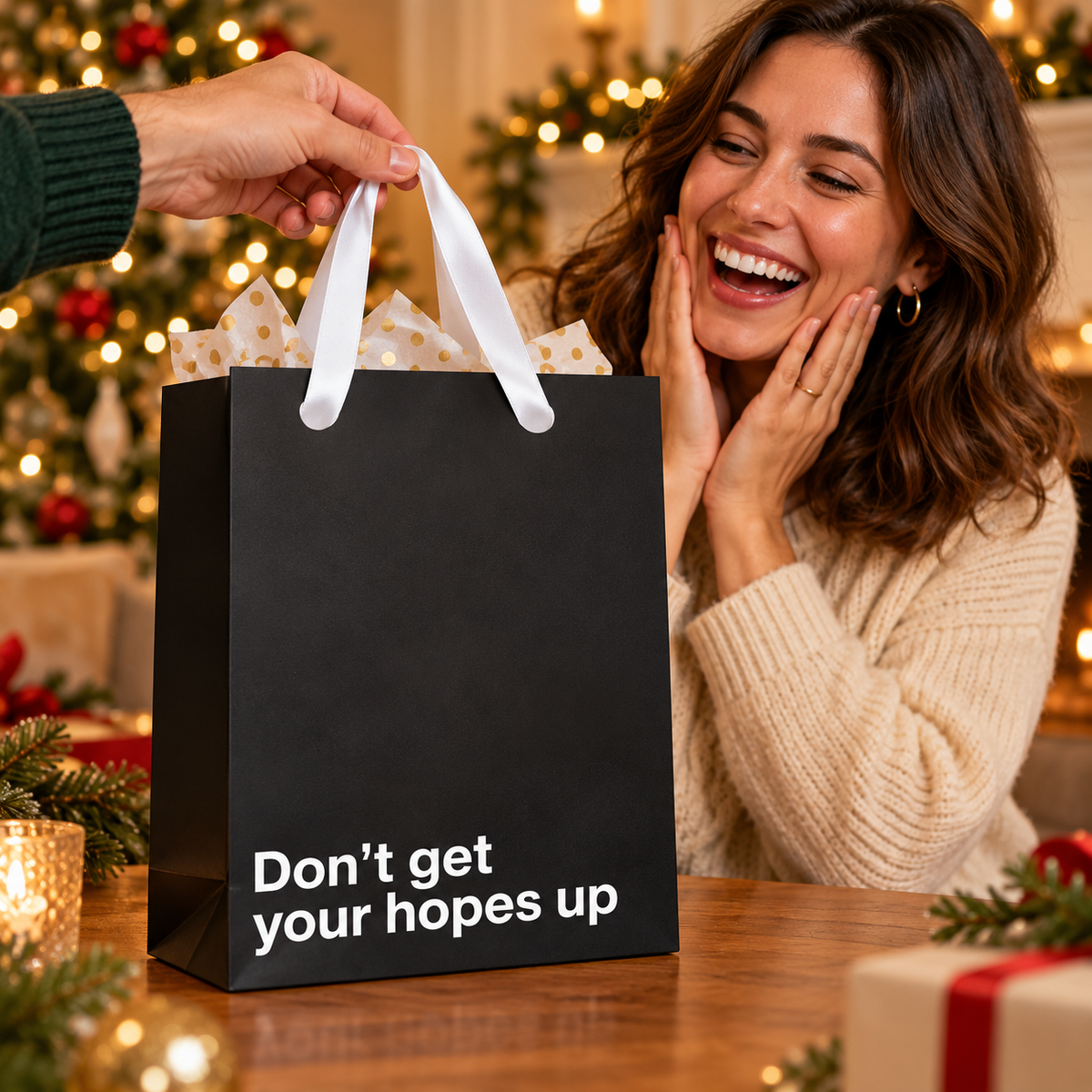 🎁 Pack of 5 fun gift bags – perfect for wrapping all kinds of presents