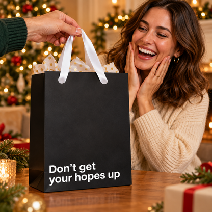 🎁 Pack of 5 fun gift bags – perfect for wrapping all kinds of presents