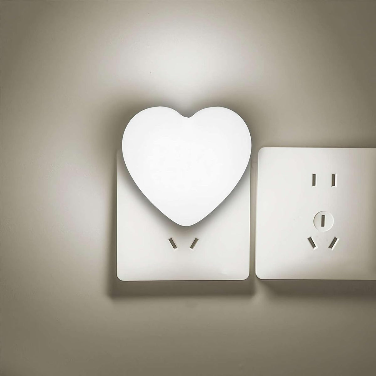 💖2-Pack Heart Shape LED Night Lights