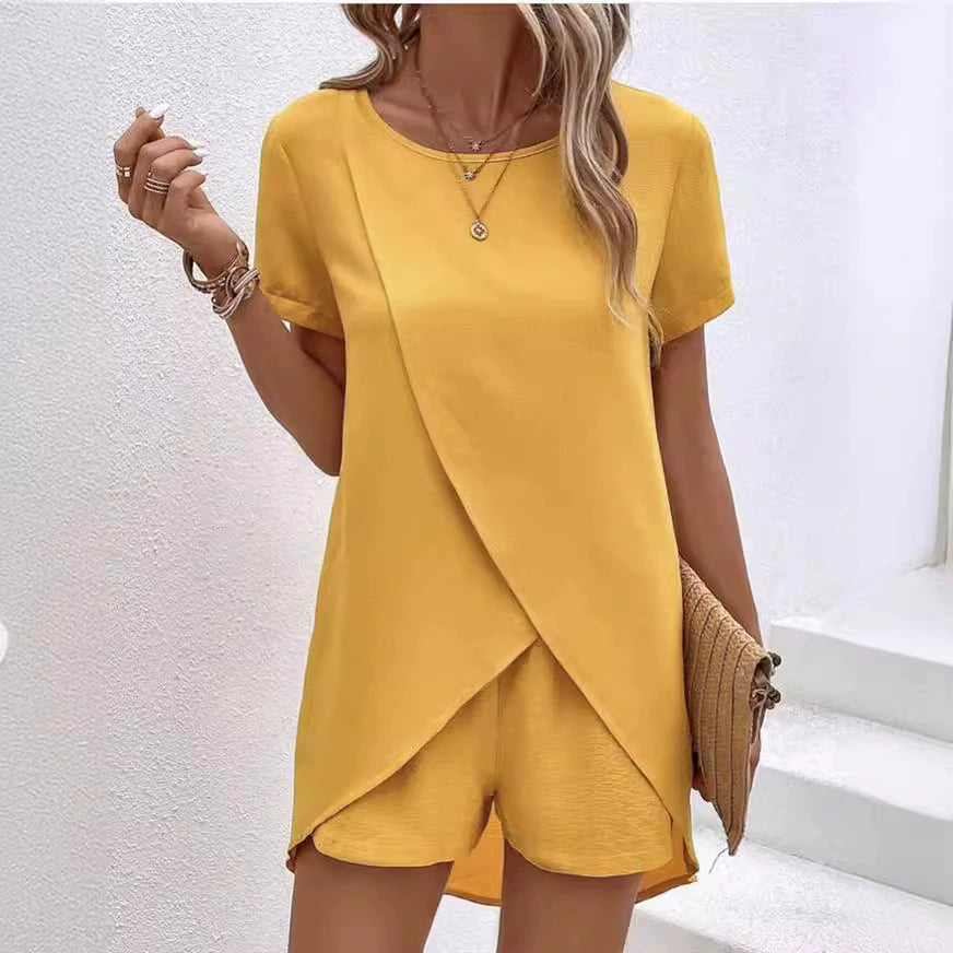 🔥Hot Sale 49% off🌟🧥 Women's Solid Color Irregular Top & Shorts Two Piece Set
