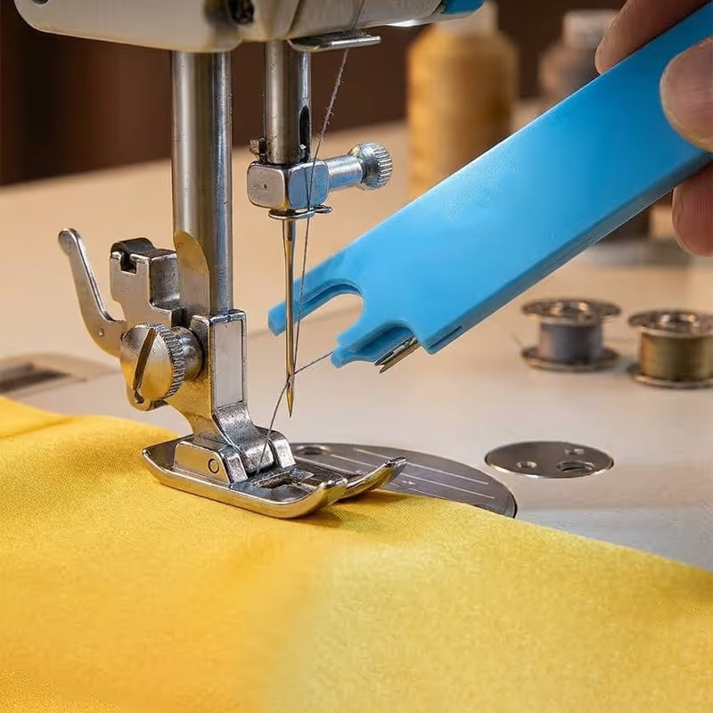 🎁 4-in-1 Easy Needle Threader Tool ✨ | Comfortable Grip for Tailors & Sewing Lovers 🪡